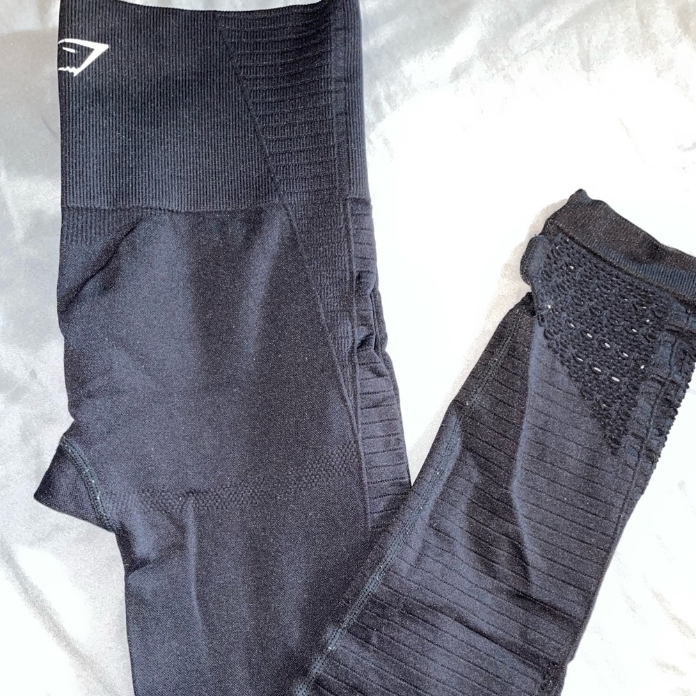 Gymshark leggings black color